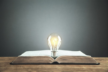 乒乓球正手平击发球的要点是什么？