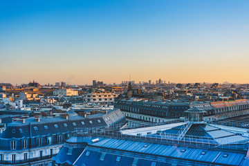 张怡宁和邓亚萍谁更厉害？