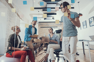 乒乓球正手平击发球的要点是什么？