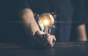 乒乓球正手平击发球的要点是什么？