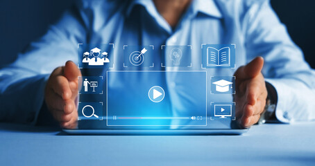 张怡宁和邓亚萍谁更厉害？