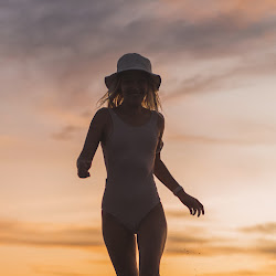 乒乓球正手平击发球的要点是什么？