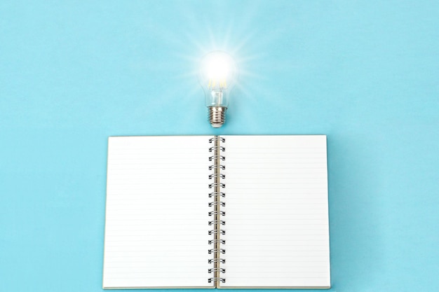 乒乓球正手平击发球的要点是什么？